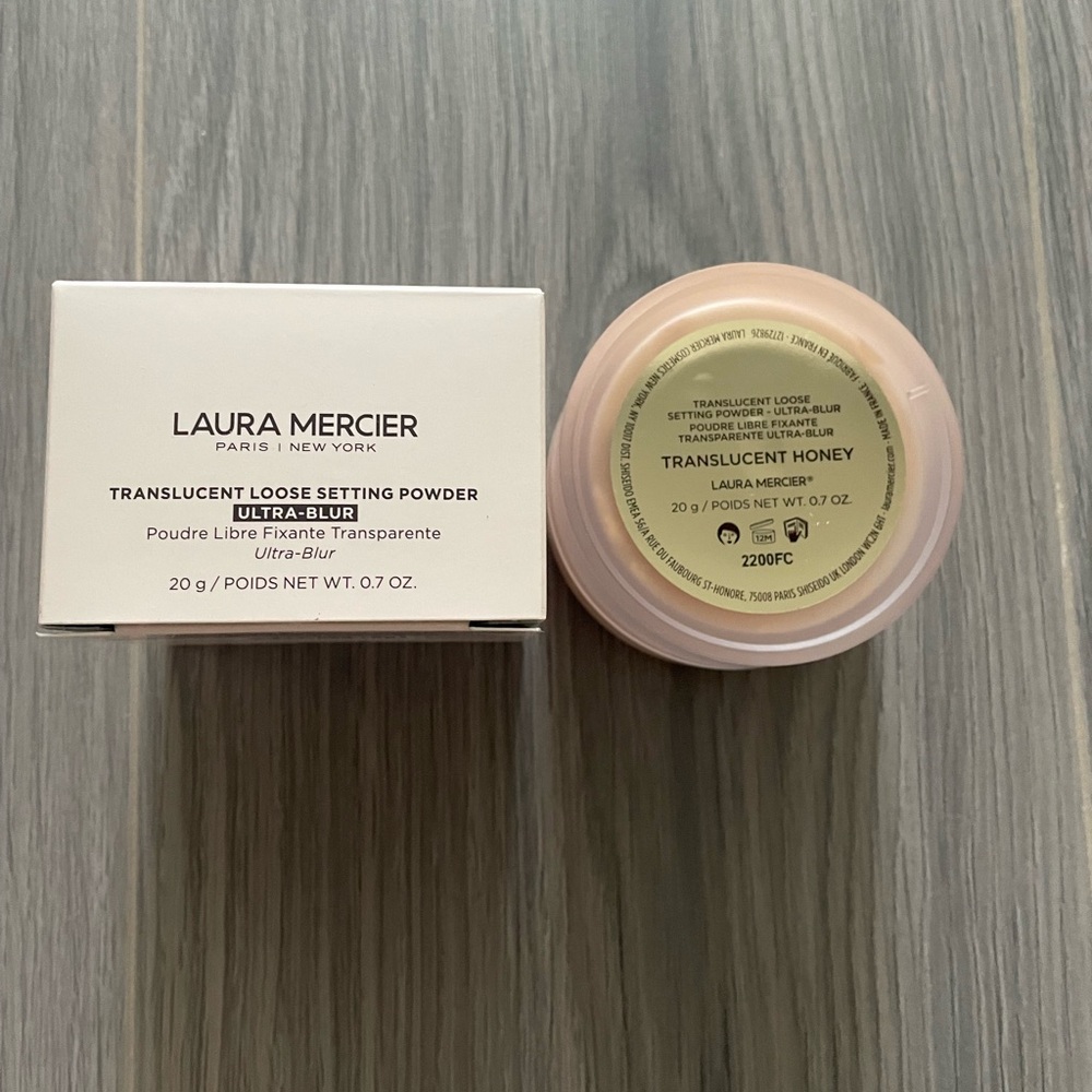 Laura Mercier ultra blur translucent honey setting powder